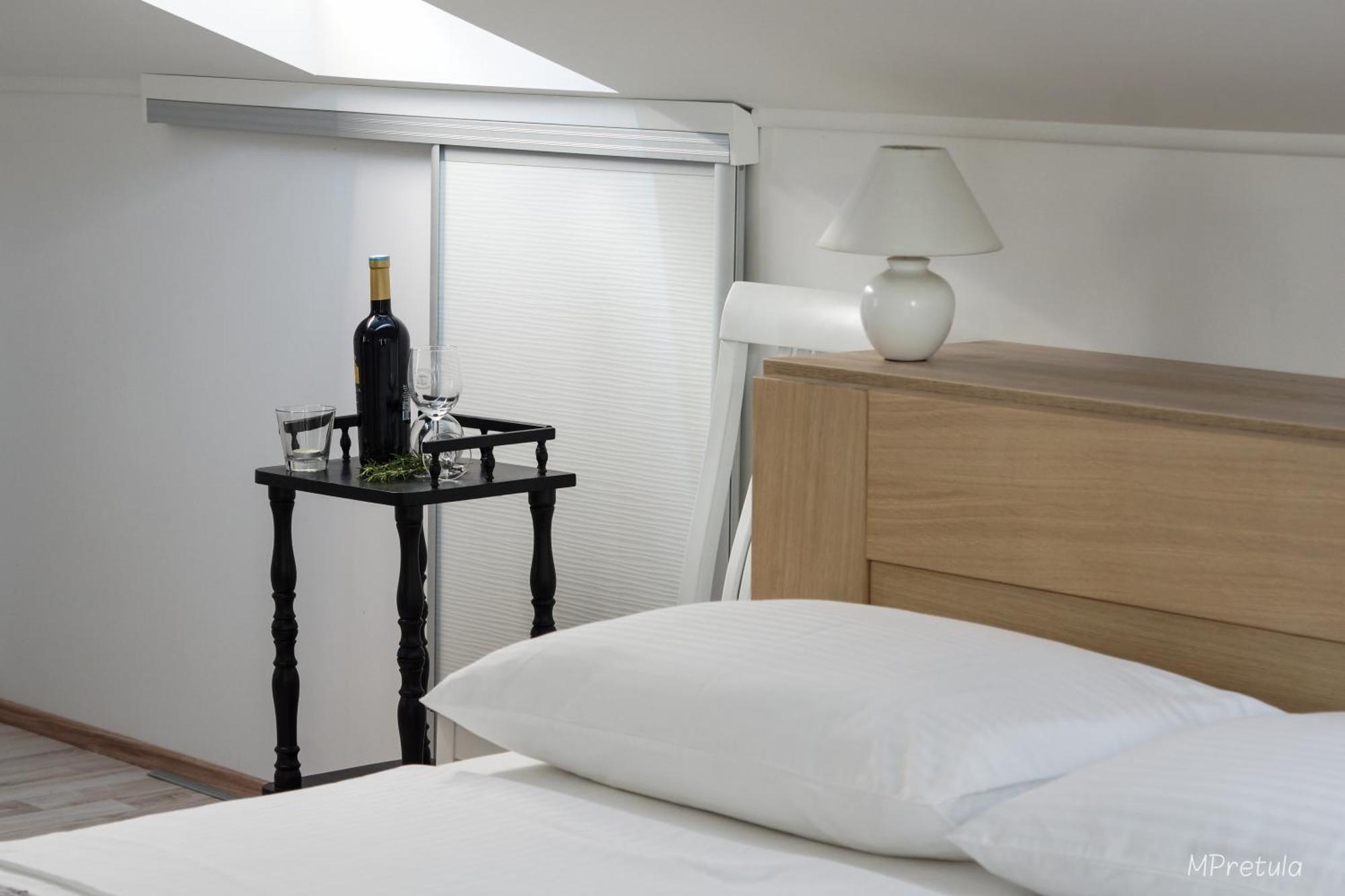 Apartments And Rooms Degra ウマグ 部屋 写真
