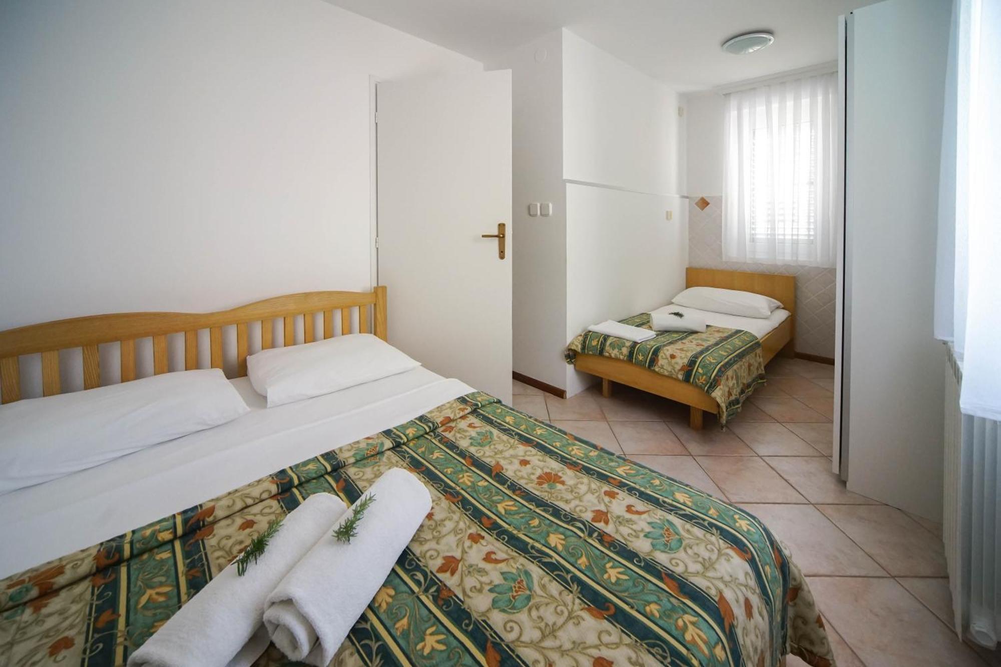 Apartments And Rooms Degra ウマグ 部屋 写真