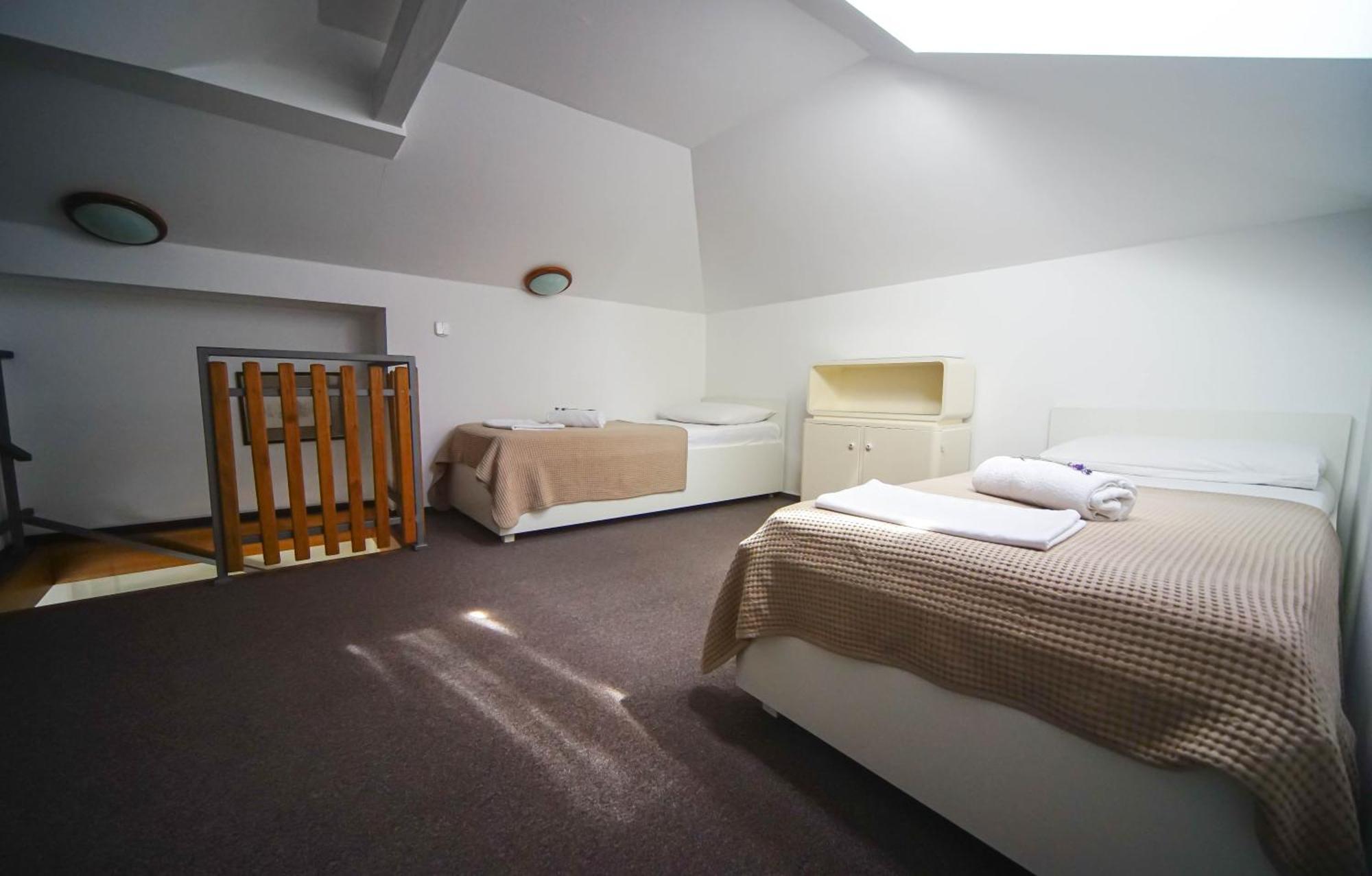 Apartments And Rooms Degra ウマグ 部屋 写真