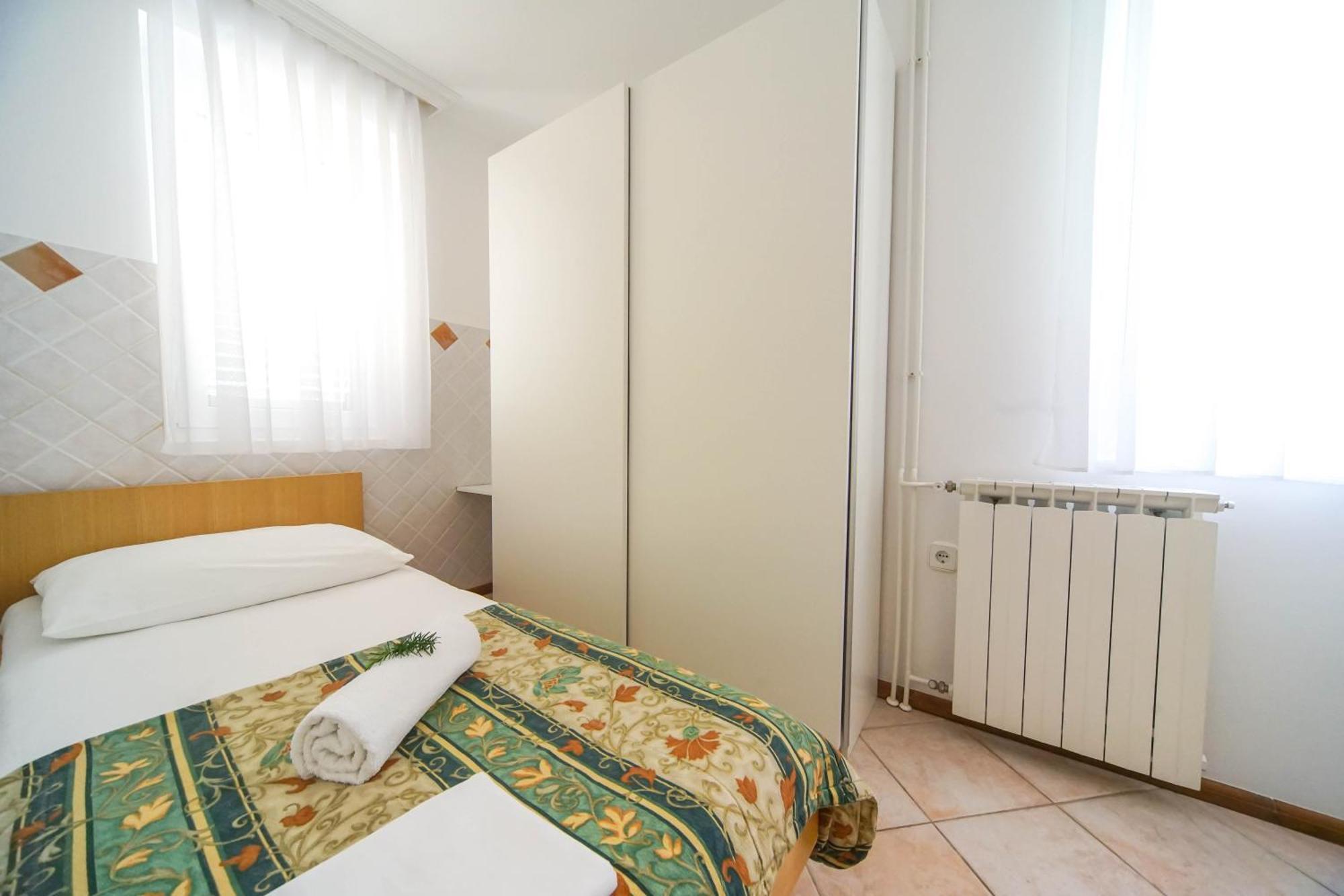 Apartments And Rooms Degra ウマグ 部屋 写真