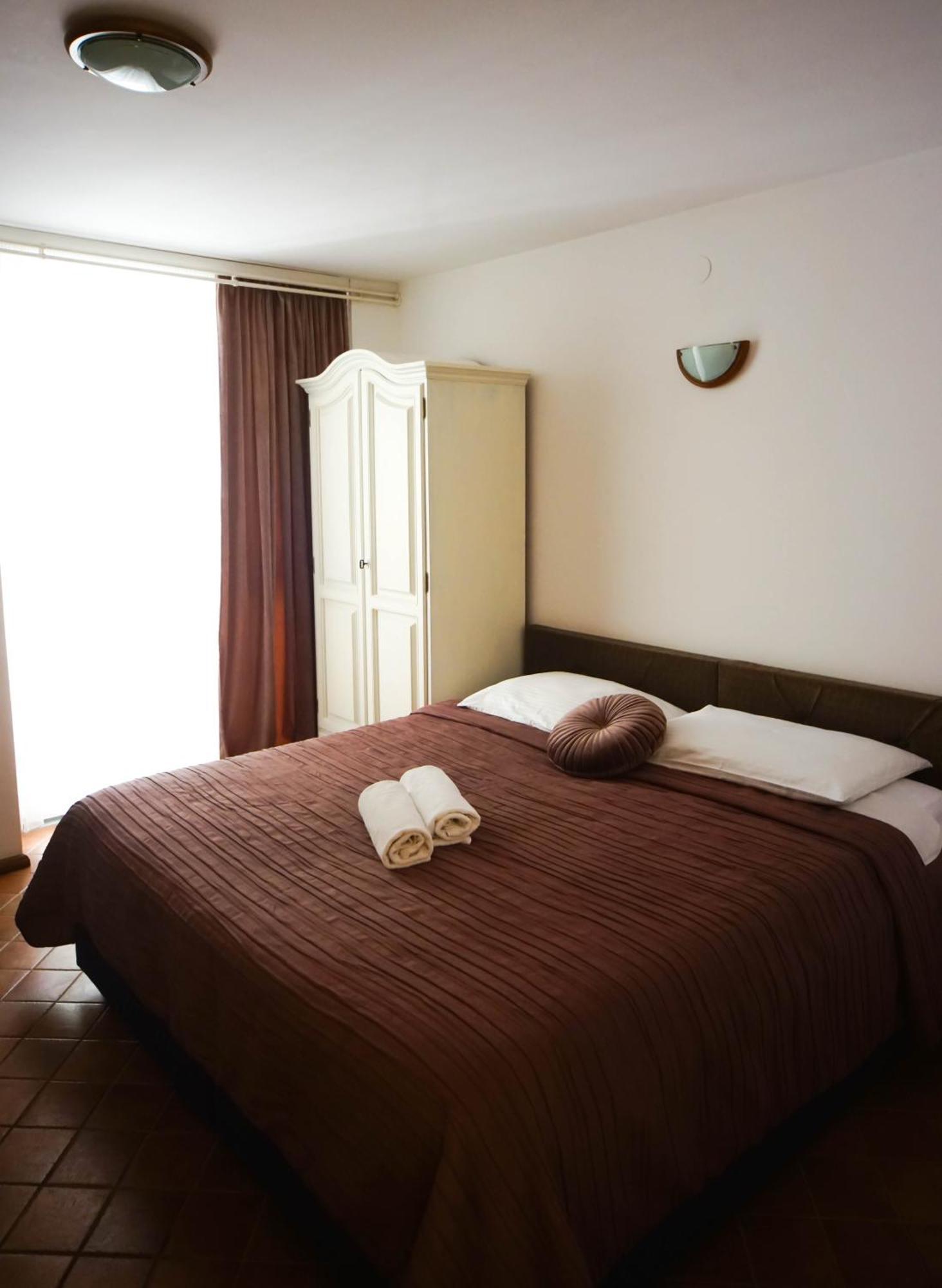 Apartments And Rooms Degra ウマグ 部屋 写真