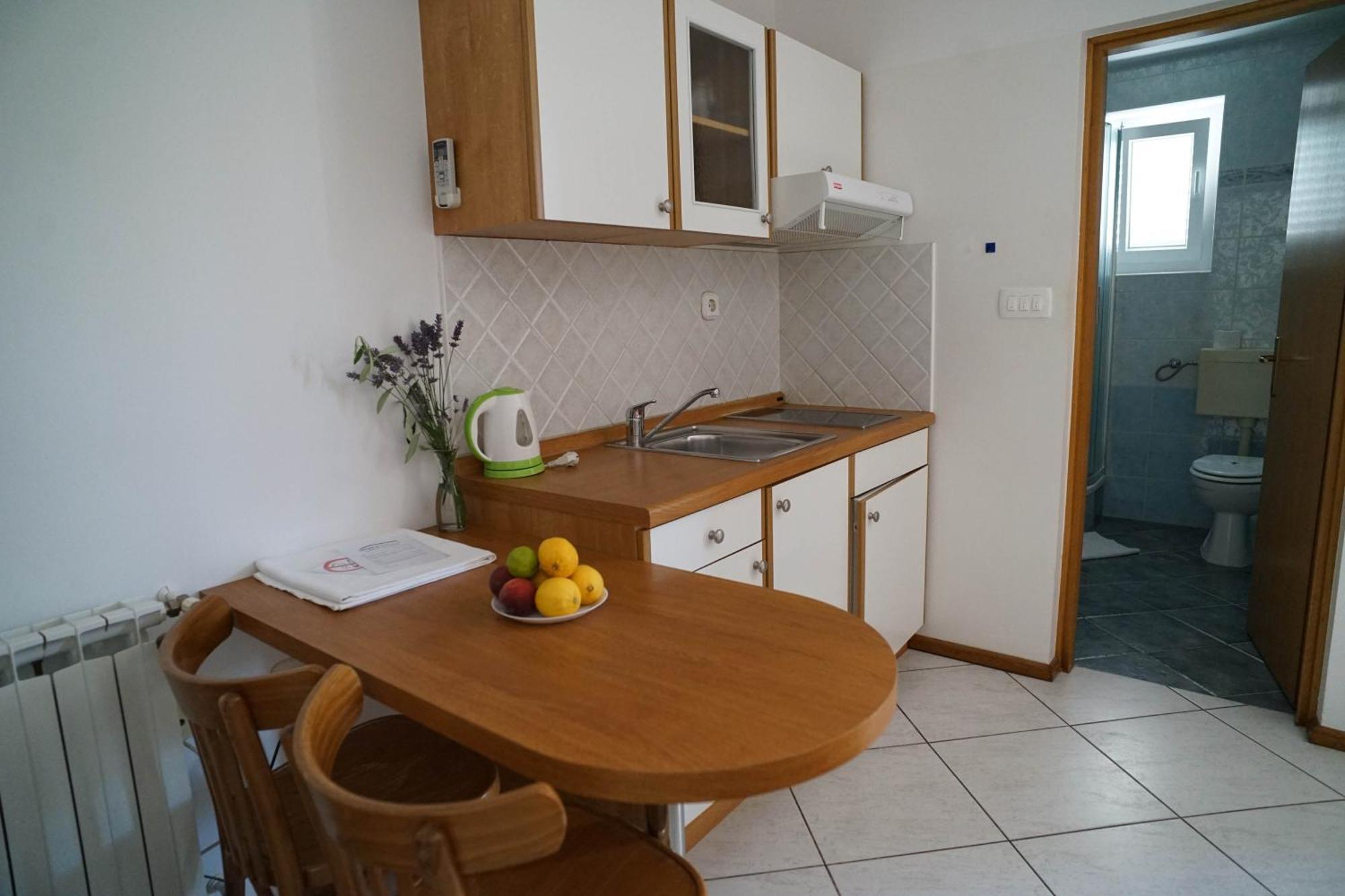 Apartments And Rooms Degra ウマグ 部屋 写真